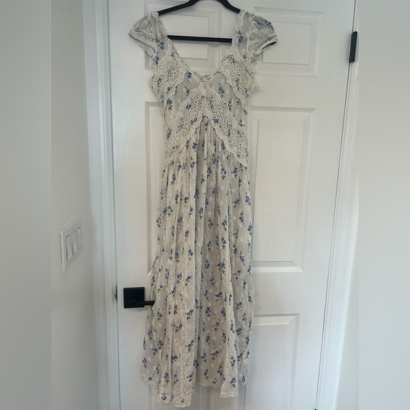 Loveshackfancy - Picture 3 of 4